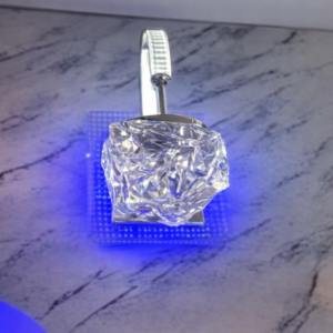 Applique murale LED – Cristal facetté & Lumière bleue