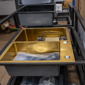 evier-double-bac-lourd-2-trous-finition-or-mat