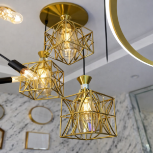 Lustre cage doré fil de fer – industriel baroque moderne